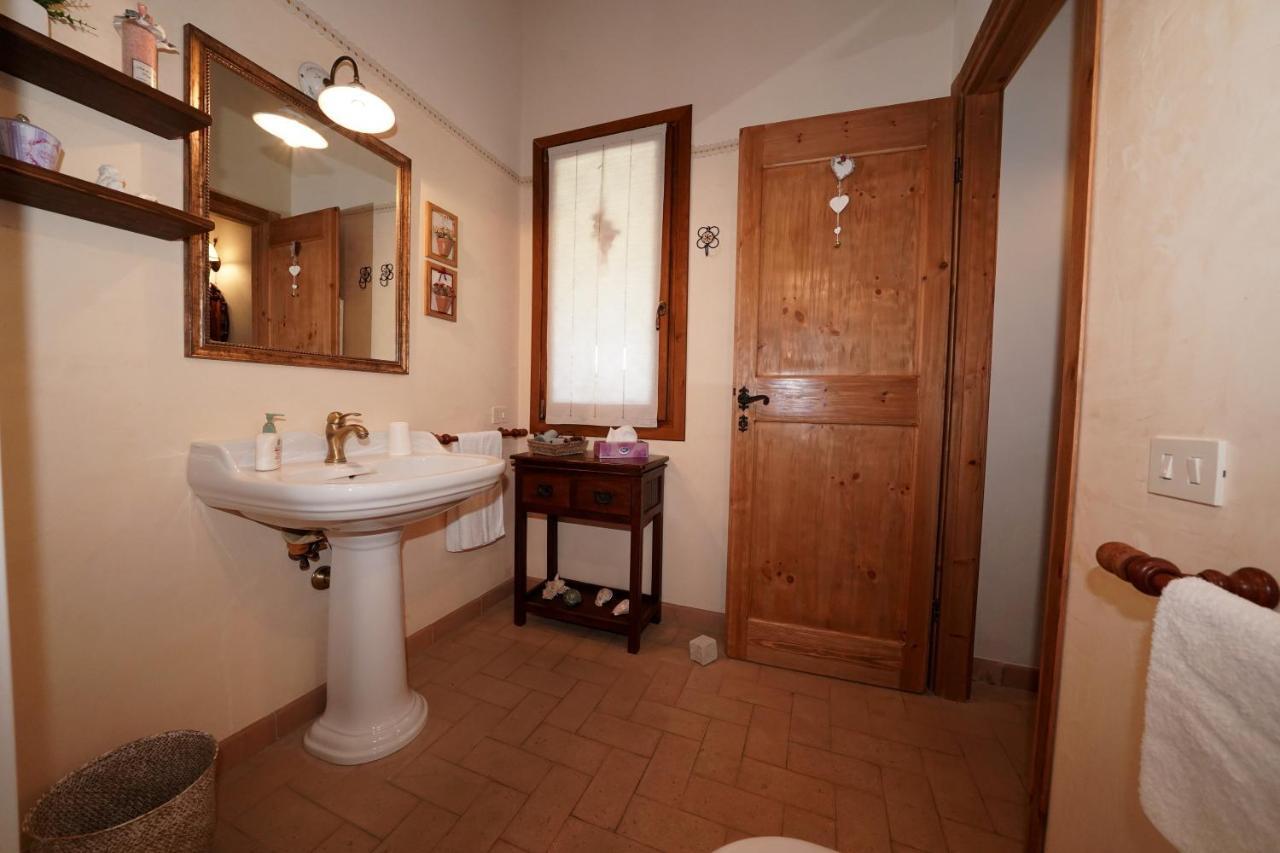 לינה וארוחת בוקר צ'רבטרי Casa Degli Ulivi מראה חיצוני תמונה